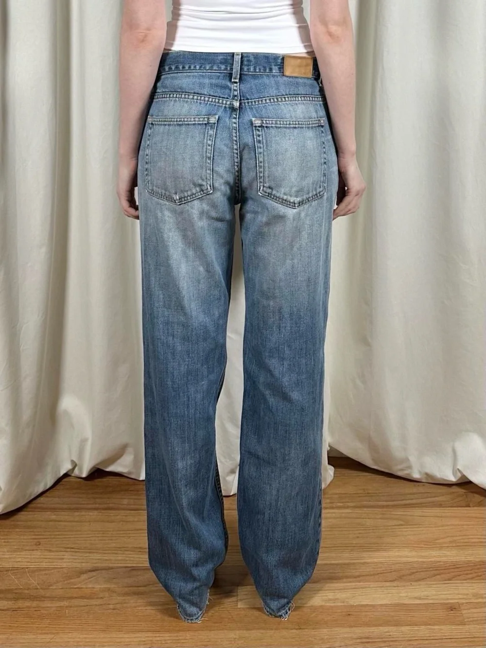 Distressed Straight Leg Jeans